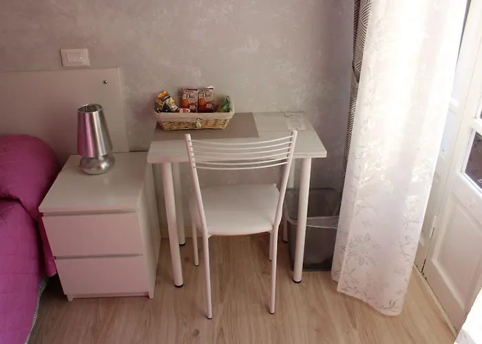 Bed & Breakfast Damiani & Sister Guesthouse Rome
