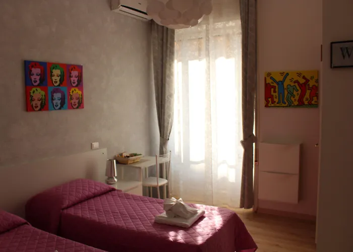 Bed & Breakfast Damiani & Sister Guesthouse 4*
