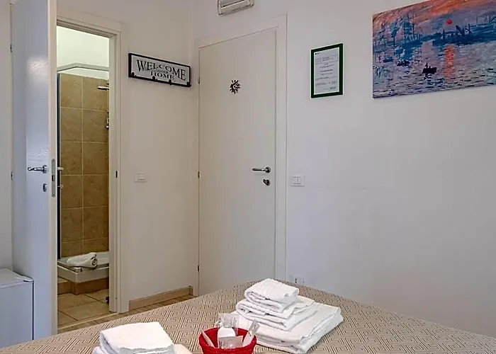 Bed & Breakfast Damiani & Sister Guesthouse 4*